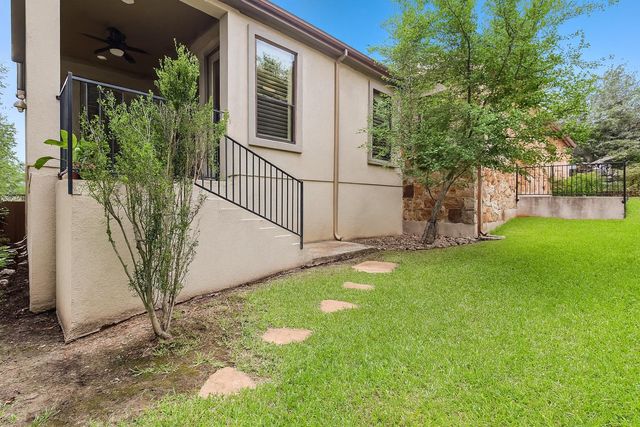 35 Prestonwood CIR, Lakeway, TX 78734