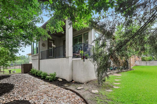 35 Prestonwood CIR, Lakeway, TX 78734