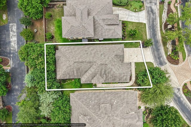 35 Prestonwood CIR, Lakeway, TX 78734