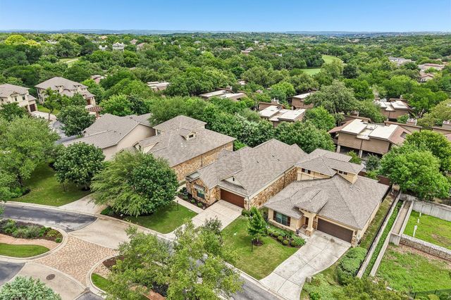 35 Prestonwood CIR, Lakeway, TX 78734
