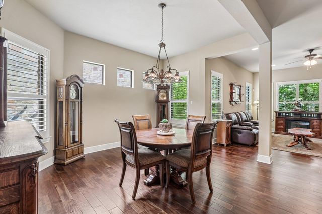 35 Prestonwood CIR, Lakeway, TX 78734
