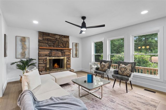 4 Rosedale Lane, Bella Vista, AR 72715