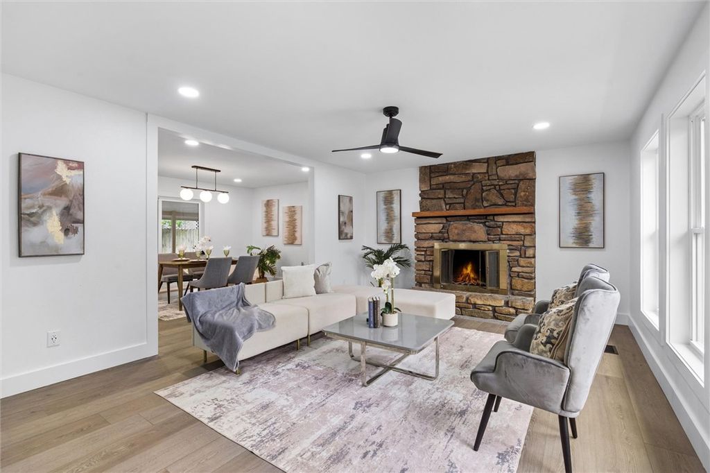 4 Rosedale Lane, Bella Vista, AR 72715