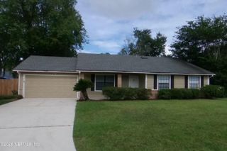 589 ROBERT LIVINGSTON Street, Orange Park, FL 32073