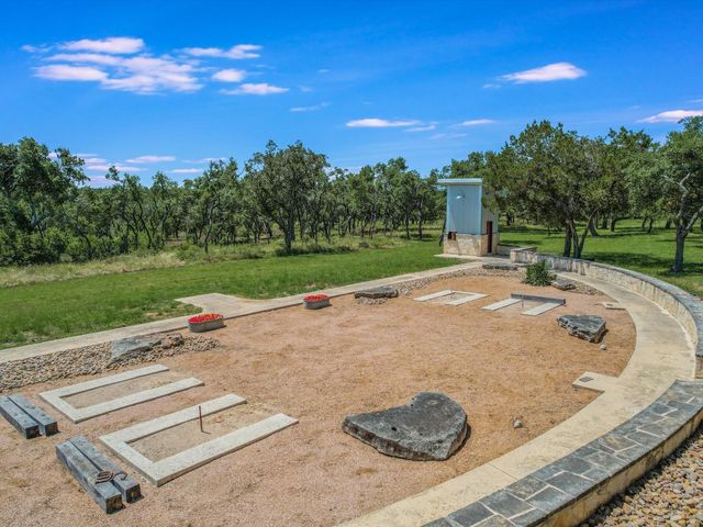 453 LONE MAN MOUNTAIN RD, Wimberley, TX 78676