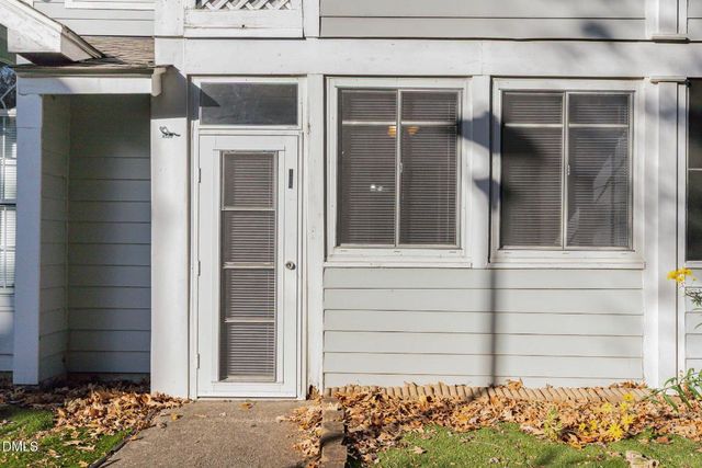 4911 Hollenden Drive 108, Raleigh, NC 27616