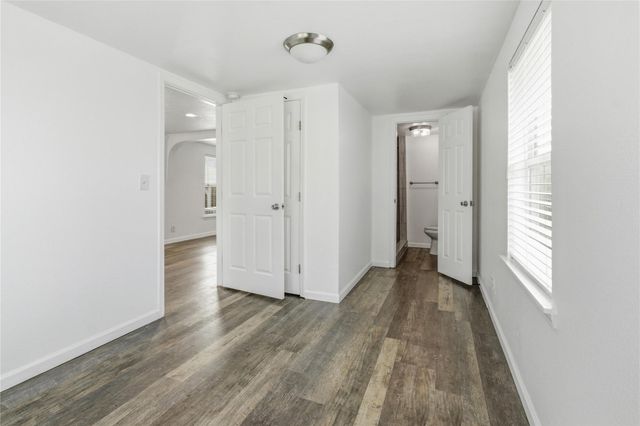 5515 Avenue R, Galveston, TX 77551