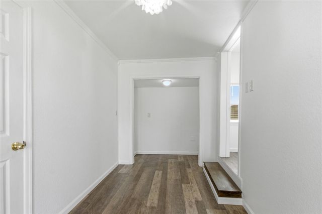 5515 Avenue R, Galveston, TX 77551