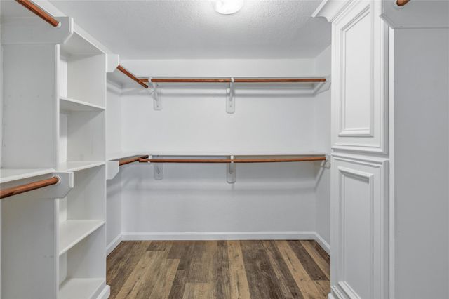 5515 Avenue R, Galveston, TX 77551