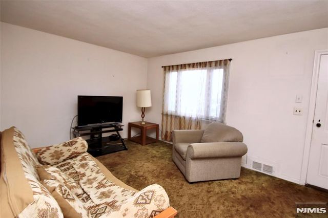 39-23 Van Duren, Fair Lawn, NJ 07410