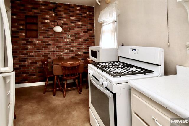 39-23 Van Duren, Fair Lawn, NJ 07410