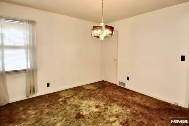 39-23 Van Duren, Fair Lawn, NJ 07410