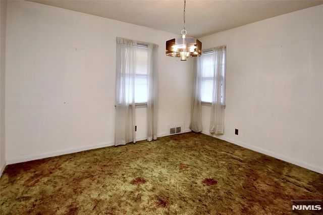 39-23 Van Duren, Fair Lawn, NJ 07410