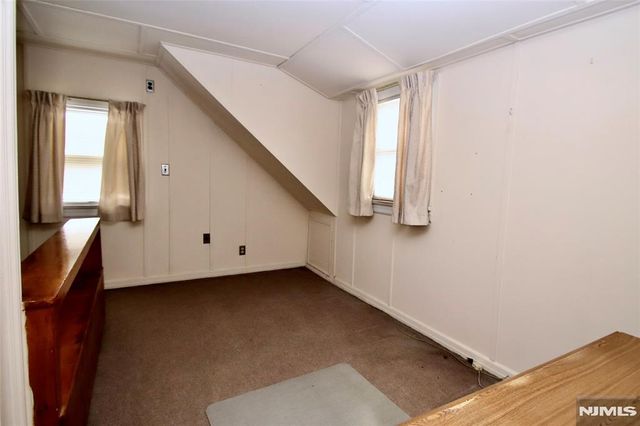 39-23 Van Duren, Fair Lawn, NJ 07410