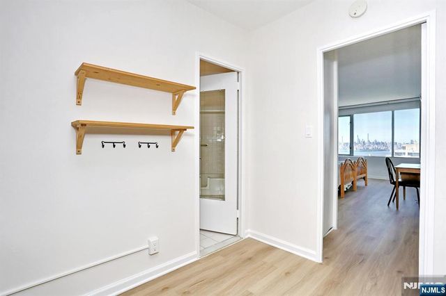 5 Horizon 1803, Fort Lee, NJ 07024