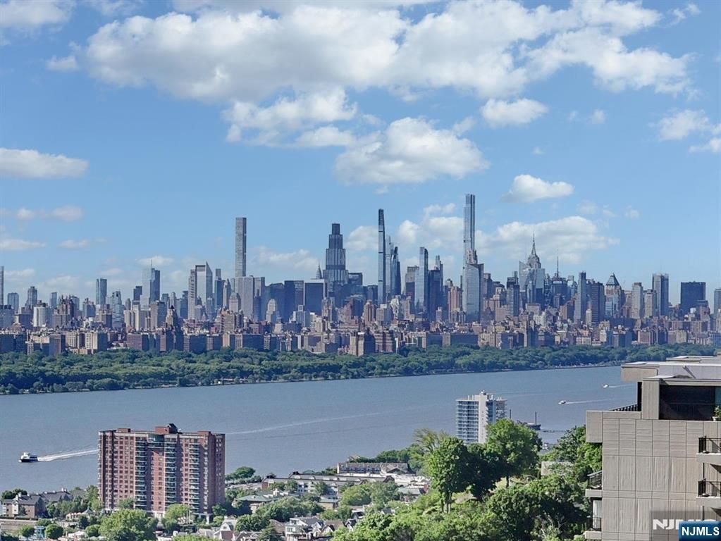 5 Horizon 1803, Fort Lee, NJ 07024