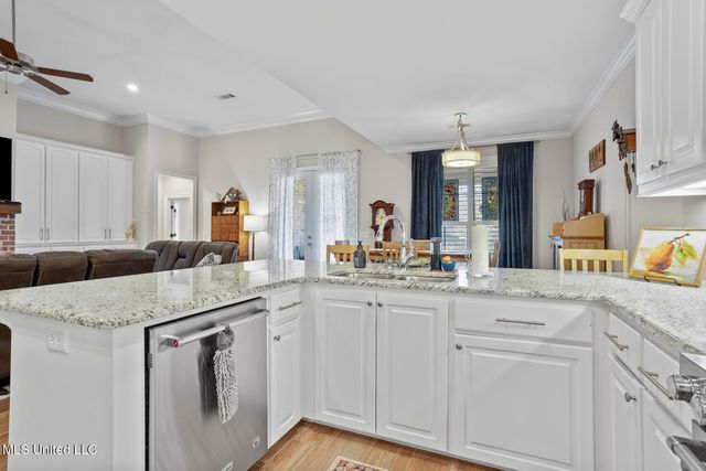 707 Chambord Drive, Brandon, MS 39042