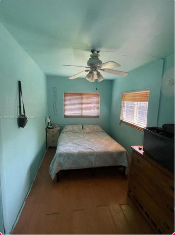 7191 SW 15th St, Miami, FL 33144