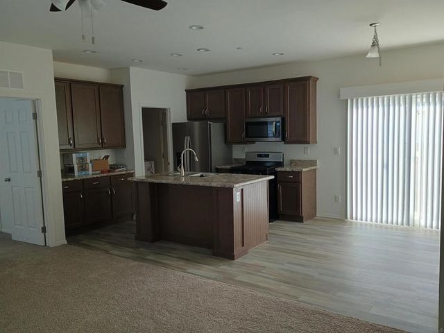 1040 GILLESPIE DR, Spring Valley, CA 91977