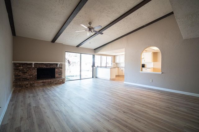 2026 Quail Valley East Drive, Missouri City, TX 77459