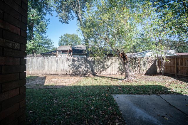 2026 Quail Valley East Drive, Missouri City, TX 77459