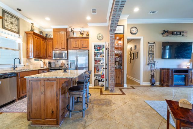 17010 Bradford Ave, Greenwell Springs, LA 70739