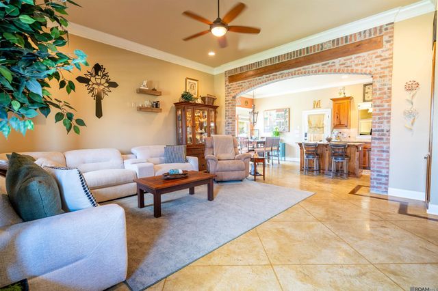 17010 Bradford Ave, Greenwell Springs, LA 70739