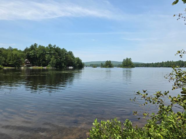 27 Fox Road, Middleton, NH 03887