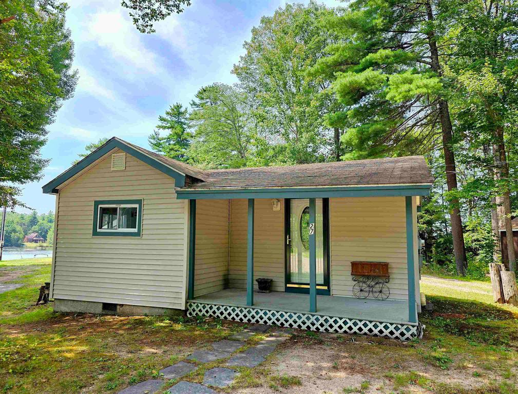 27 Fox Road, Middleton, NH 03887