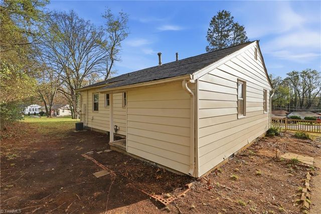 2332 Slater Avenue, Winston-salem, NC 27101