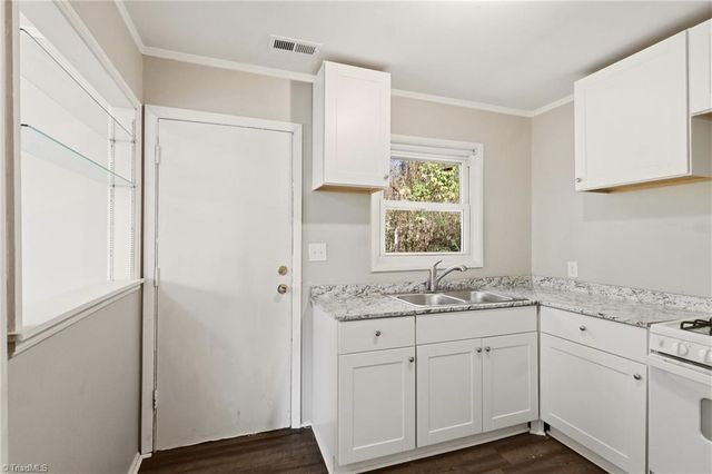 2332 Slater Avenue, Winston-salem, NC 27101