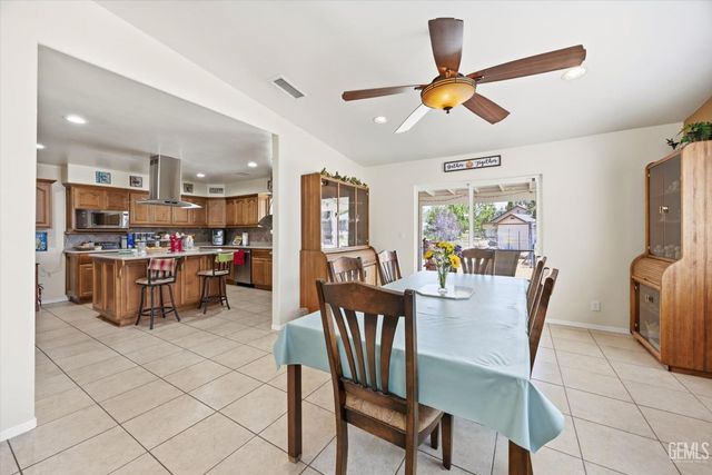 17381 Bold Venture Drive, Tehachapi, CA 93561