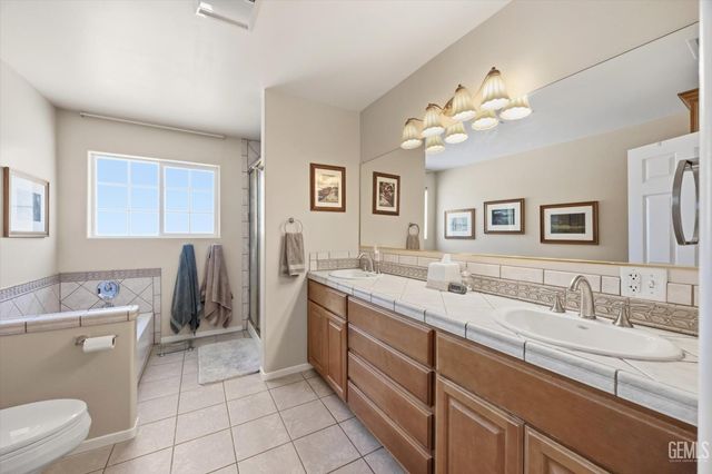 17381 Bold Venture Drive, Tehachapi, CA 93561
