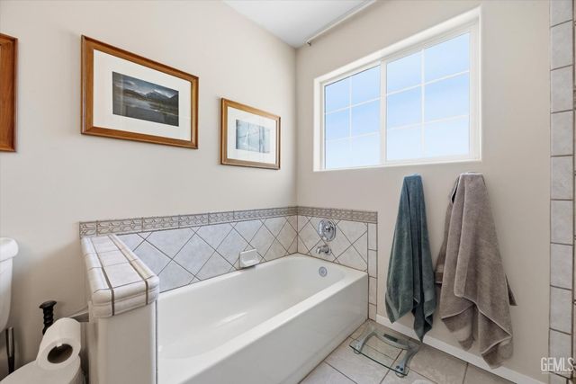 17381 Bold Venture Drive, Tehachapi, CA 93561