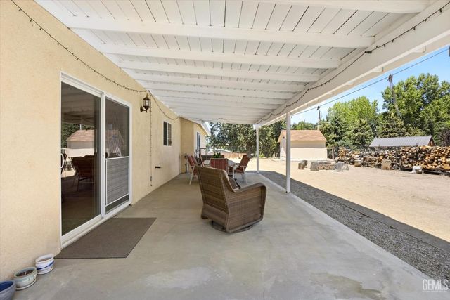 17381 Bold Venture Drive, Tehachapi, CA 93561
