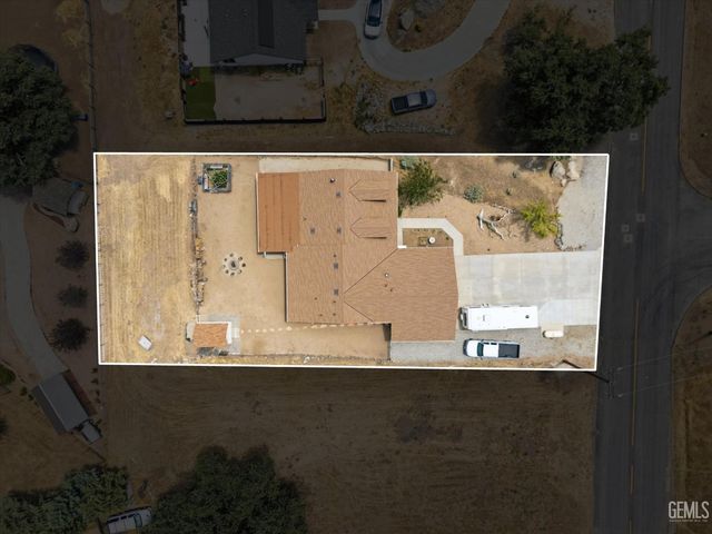 17381 Bold Venture Drive, Tehachapi, CA 93561