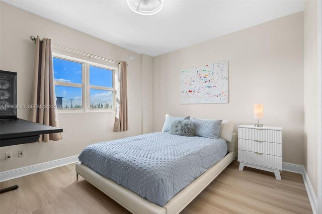 14951 Royal Oaks Ln 701, North Miami, FL 33181