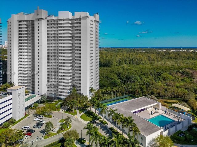 14951 Royal Oaks Ln 701, North Miami, FL 33181