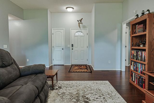 4565 W Greenridge Street, Springfield, MO 65807