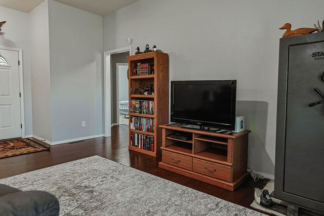 4565 W Greenridge Street, Springfield, MO 65807