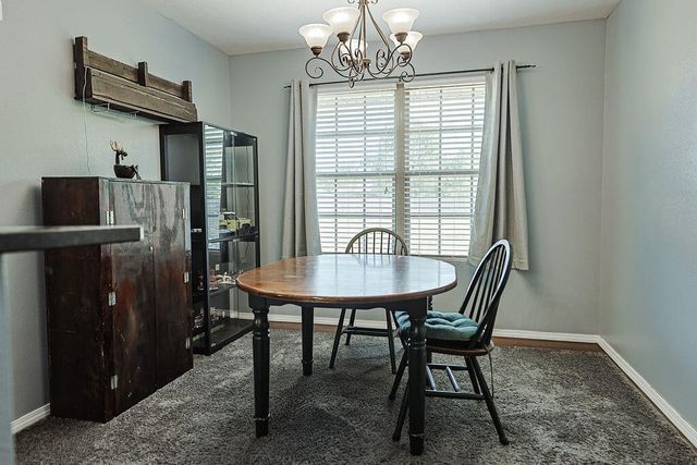 4565 W Greenridge Street, Springfield, MO 65807
