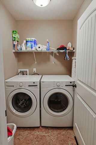 4565 W Greenridge Street, Springfield, MO 65807