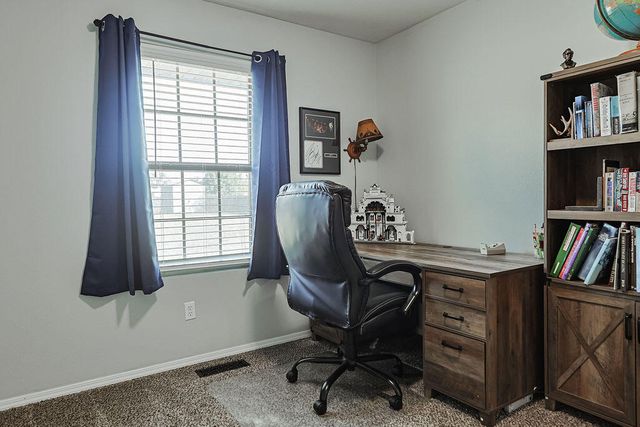 4565 W Greenridge Street, Springfield, MO 65807