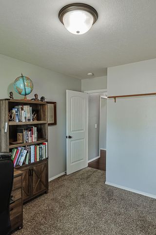 4565 W Greenridge Street, Springfield, MO 65807