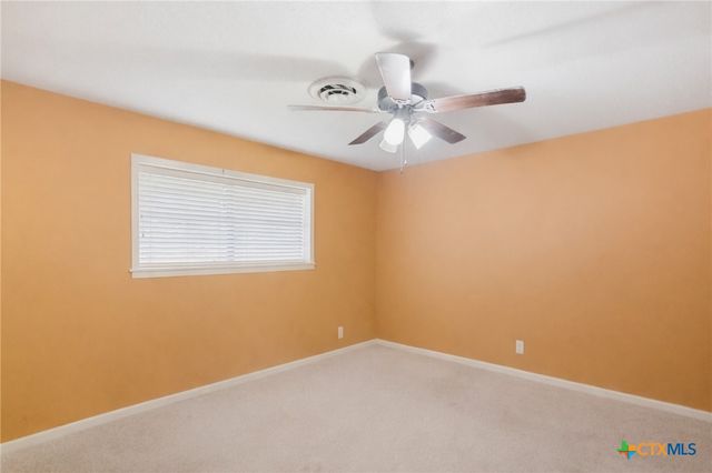 911 W Constitution Street, Victoria, TX 77901