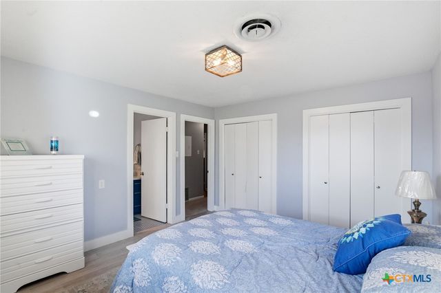 911 W Constitution Street, Victoria, TX 77901