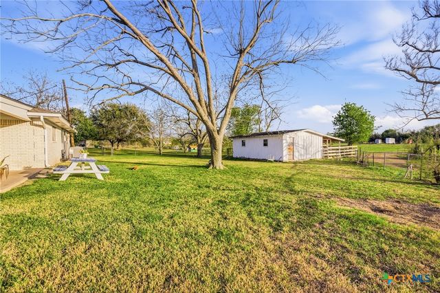 911 W Constitution Street, Victoria, TX 77901