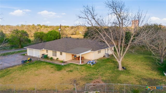 911 W Constitution Street, Victoria, TX 77901