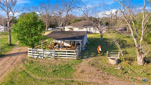 911 W Constitution Street, Victoria, TX 77901