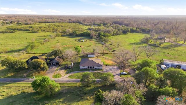 911 W Constitution Street, Victoria, TX 77901